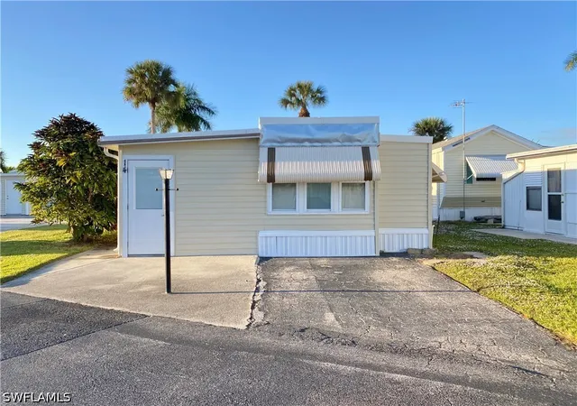 Photo 1 of Manufactured home for sale at 14 Pearl Dr #14P, Naples, FL 34114 | MLS# 226034973 | Listing updated on 2026-09-29