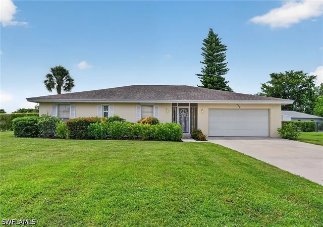Photo 2 of Single family home for sale at 450 Huntington Dr, Naples, FL 34109 | MLS# 226034625 | Listing updated on 2026-09-29