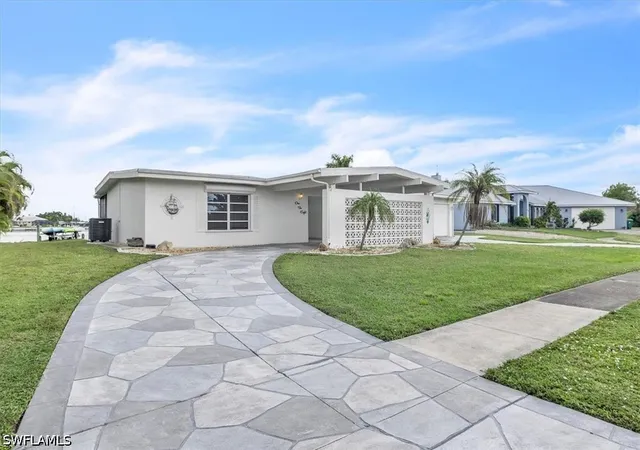 Photo 2 of Single family home for sale at 168 Morgan Ln Se, Port Charlotte, FL 33952 | MLS# 226035133 | Listing updated on 2026-10-01
