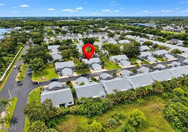 Townhouse for sale at 9507 Windsor Clb Cir, Fort Myers, FL 33905 | MLS# 2026041061