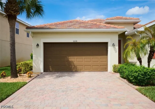 Photo 4 of Single family home for sale at 16041 Mistflower Dr, Alva, FL 33920 | MLS# 2026041067 | Listing updated on 2026-10-02