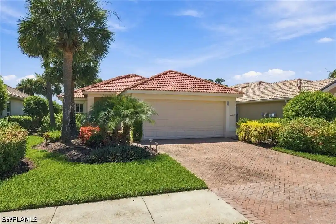 Photo 1 of Single family home for sale at 10038 Oakhurst Way, Fort Myers, FL 33913 | MLS# 226034114 | Listing updated on 2026-10-25