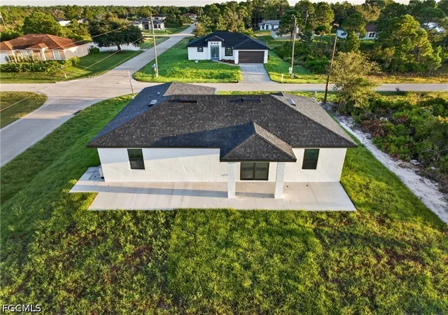 Photo 4 of Single family home for sale at 2621 40th Street W, Lehigh Acres, FL 33971 | MLS# 2026041080 | Listing updated on 2026-09-30