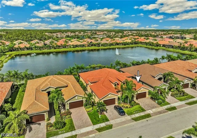 Photo 3 of Townhouse for sale at 11892 Lakewood Preserve Pl, Fort Myers, FL 33913 | MLS# 2026041083 | Listing updated on 2026-10-01