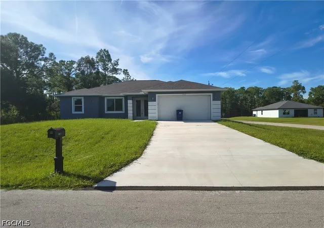 Photo 1 of Single family home for sale at 2919 52nd Street W, Lehigh Acres, FL 33971 | MLS# 2026041104 | Listing updated on 2026-09-30