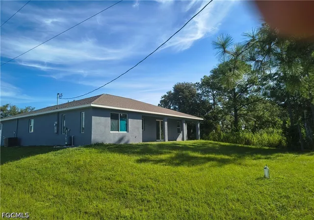 Photo 2 of Single family home for sale at 2919 52nd Street W, Lehigh Acres, FL 33971 | MLS# 2026041104 | Listing updated on 2026-09-30