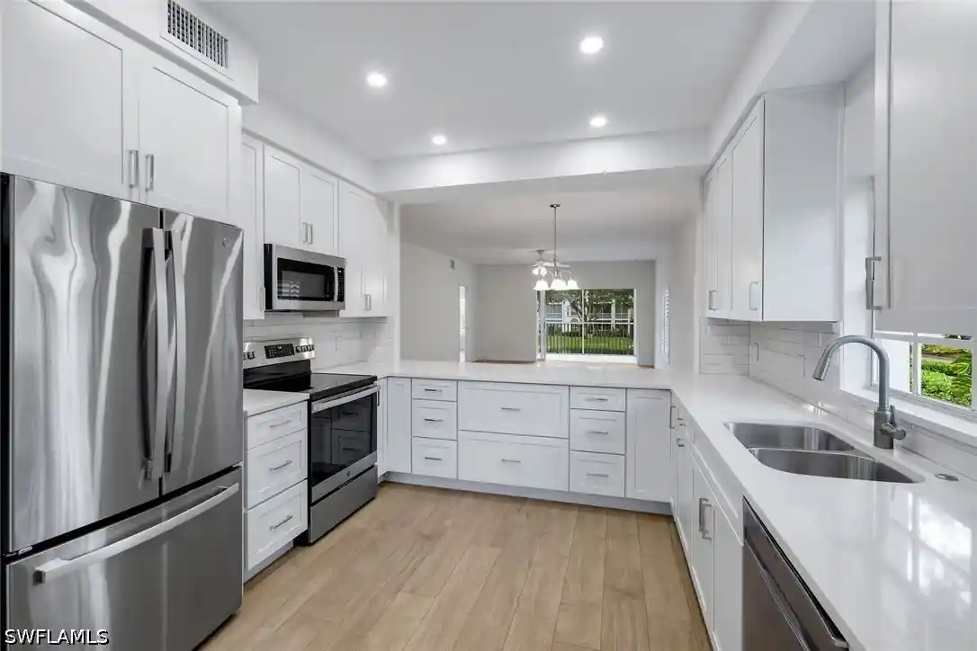 Listing Photo 1 - Condo for sale in 6030 Chardonnay Ln located at 6030 Chardonnay Ln, Naples, FL 34119 - Unit #204