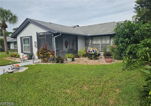 Photo 2 of Townhouse for sale at 10426 Lakeport Ct, Lehigh Acres, FL 33936 | MLS# 2026041123 | Listing updated on 2026-09-30