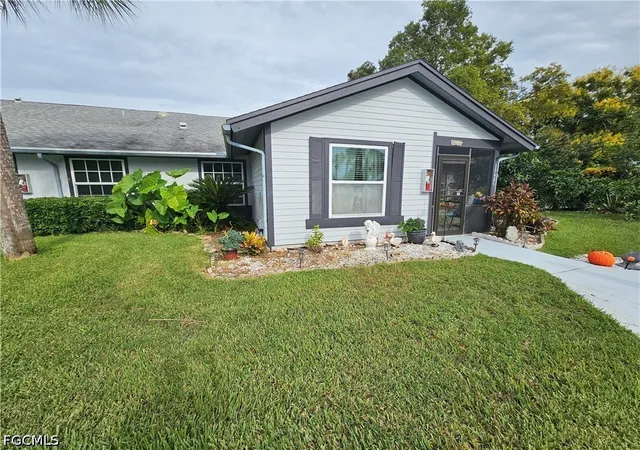 Photo 3 of Townhouse for sale at 10426 Lakeport Ct, Lehigh Acres, FL 33936 | MLS# 2026041123 | Listing updated on 2026-09-30