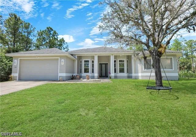 Photo 1 of Single family home for sale at 525 Desoto Blvd N, Naples, FL 34120 | MLS# 226035053 | Listing updated on 2026-09-30