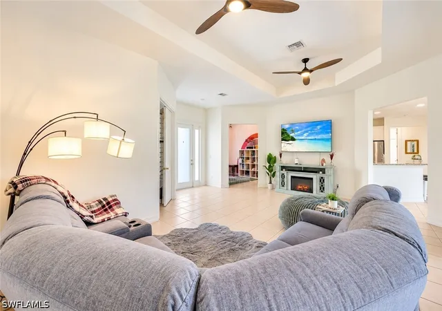 Photo 3 of Single family home for sale at 525 Desoto Blvd N, Naples, FL 34120 | MLS# 226035053 | Listing updated on 2026-09-30