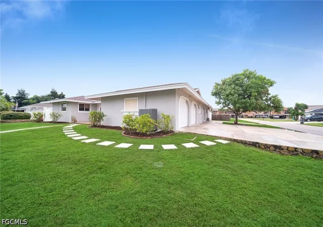 Photo 1 of Single family home for sale at 3702 Se 12th Place, Cape Coral, FL 33904 | MLS# 2026041157 | Listing updated on 2026-10-02