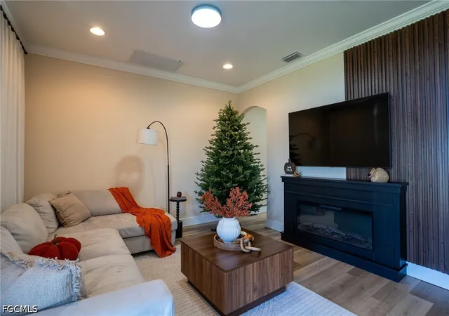 Photo 4 of Single family home for sale at 1909 NE 1st Place, Cape Coral, FL 33909 | MLS# 2026041161 | Listing updated on 2026-10-06