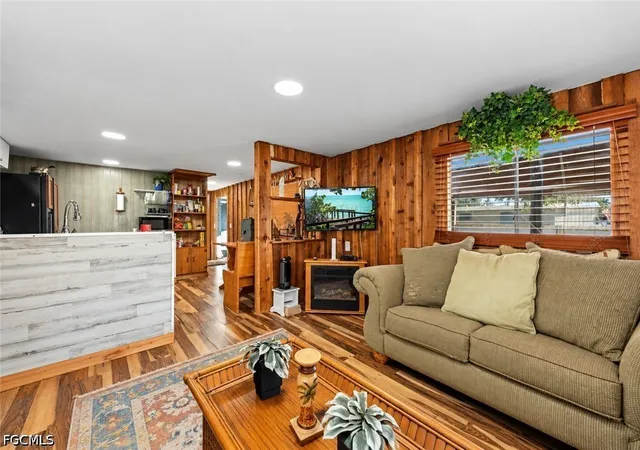 Photo 4 of Manufactured home for sale at 1214 Martin Blvd, Moore Haven, FL 33471 | MLS# 2026041168 | Listing updated on 2026-09-30