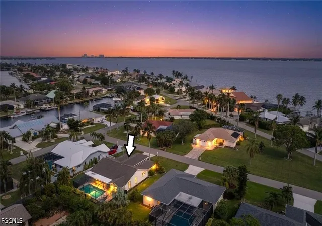 Photo 3 of Single family home for sale at 3906 SE 20th Place, Cape Coral, FL 33904 | MLS# 2026041174 | Listing updated on 2026-10-01