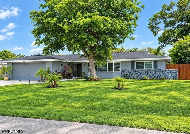 Photo 2 of Single family home for sale at 1643 N Hermitage Rd, Fort Myers, FL 33919 | MLS# 226034976 | Listing updated on 2026-09-30