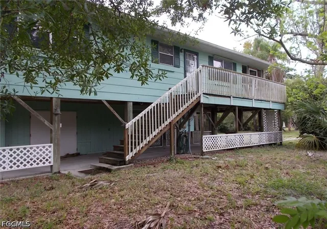Photo 1 of Single family home for sale at 7076 Maida Ln, Fort Myers, FL 33907 | MLS# 2026041206 | Listing updated on 2026-10-05