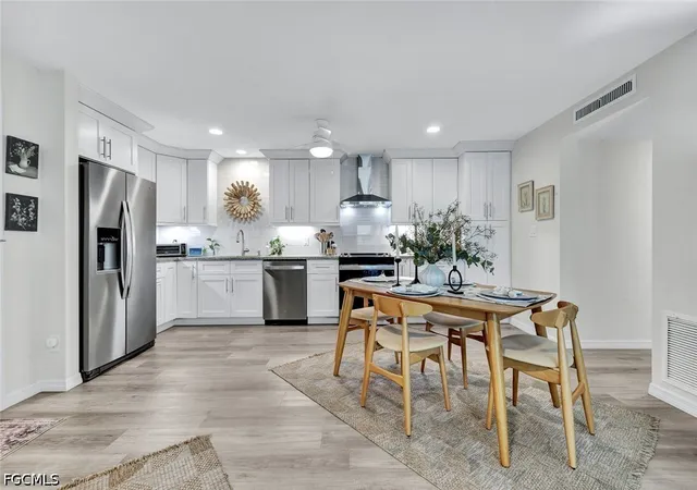 Listing Photo 3 - Condo for sale in building located at 17421 Birchwood Ln, Fort Myers, FL 33908 - Unit #4