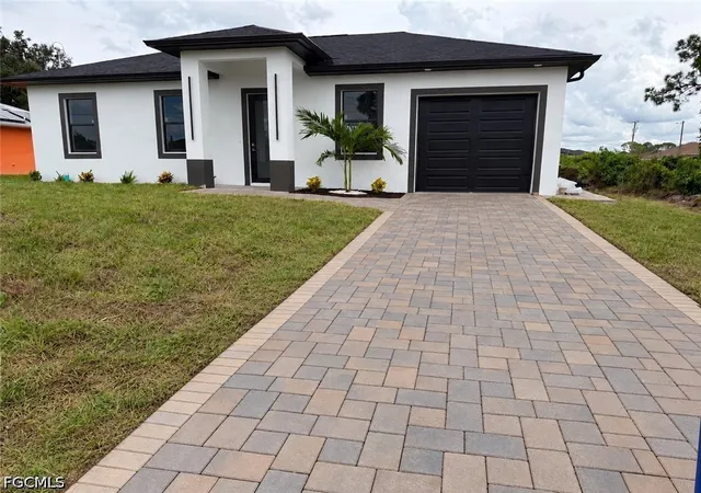 Photo 1 of Single family home for sale at 2905 Curtis Ave S, Lehigh Acres, FL 33976 | MLS# 2026041241 | Listing updated on 2026-09-30