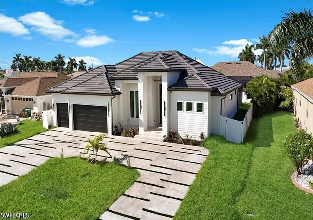 Photo 3 of Single family home for sale at 2667 Sw 32nd Street, Cape Coral, FL 33914 | MLS# 226035355 | Listing updated on 2026-10-04