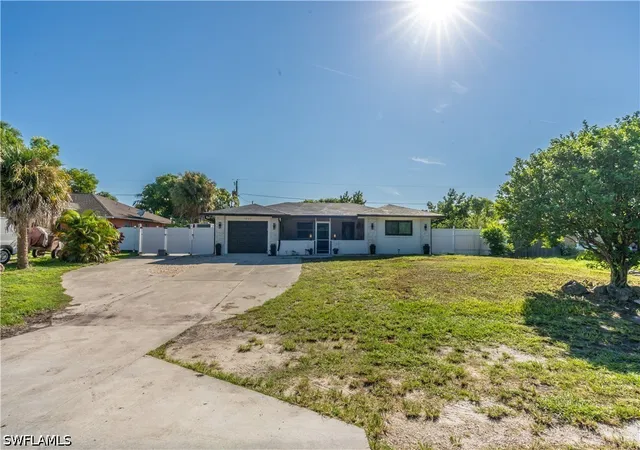 Photo 3 of Single family home for sale at 1990 48th Street Sw, Naples, FL 34116 | MLS# 226035367 | Listing updated on 2026-10-01