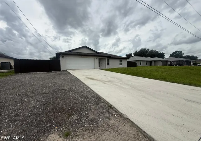 Photo 1 of Single family home for sale at 2811 44th Street Sw, Lehigh Acres, FL 33976 | MLS# 226035374 | Listing updated on 2026-10-01