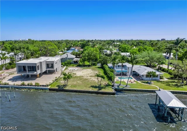 Photo 26 of Land for sale at 1204 Alhambra Dr, Fort Myers, FL 33901 | MLS# 2026041300 | Listing updated on 2026-10-01