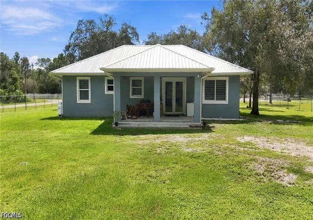 Photo 2 of Single family home for sale at 469 Montura Ave, Clewiston, FL 33440 | MLS# 2026041303 | Listing updated on 2026-10-06