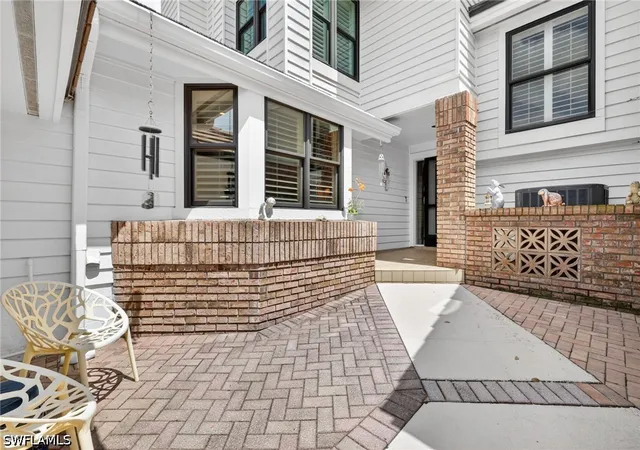 Photo 2 of Townhouse for sale at 4030 Crayton Rd #C2, Naples, FL 34103 | MLS# 226035245 | Listing updated on 2026-10-01