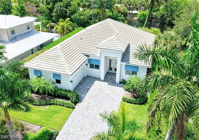 Photo 32 of Single family home for sale at 1114 6th Lane N, Naples, FL 34102 | MLS# 226030516 | Listing updated on 2026-10-01