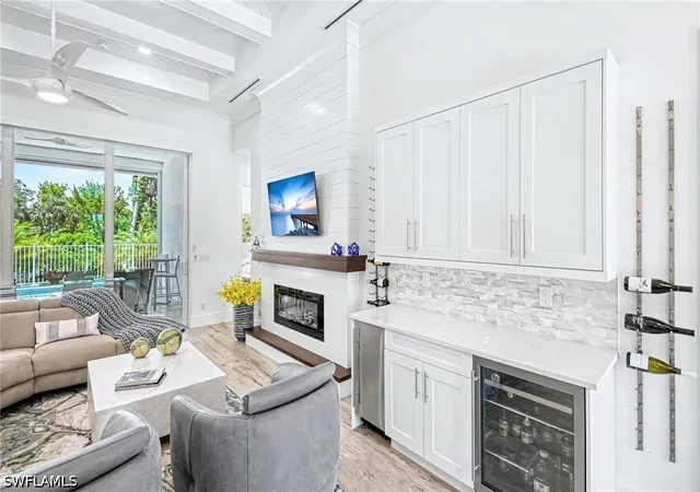 Photo 3 of Single family home for sale at 1114 6th Lane N, Naples, FL 34102 | MLS# 226030516 | Listing updated on 2026-10-01