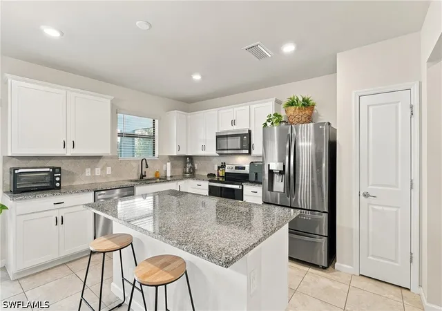 Photo 4 of Single family home for sale at 16036 Enclaves Cvs Dr, North Fort Myers, FL 33917 | MLS# 226031202 | Listing updated on 2026-10-05