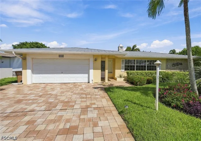 Photo 1 of Single family home for sale at 5305 Malaluka Ct, Cape Coral, FL 33904 | MLS# 2026041336 | Listing updated on 2026-10-01