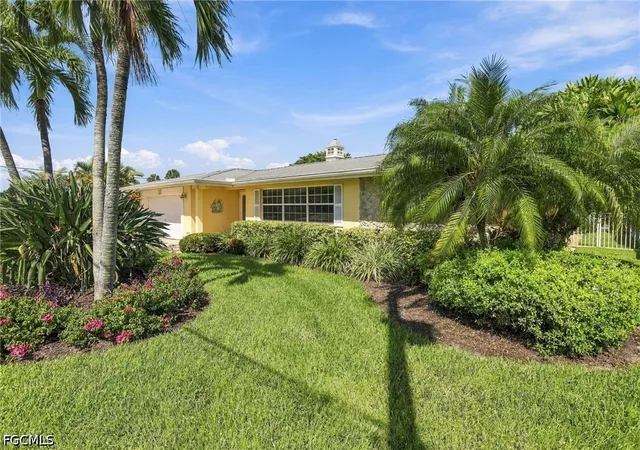 Photo 2 of Single family home for sale at 5305 Malaluka Ct, Cape Coral, FL 33904 | MLS# 2026041336 | Listing updated on 2026-10-01