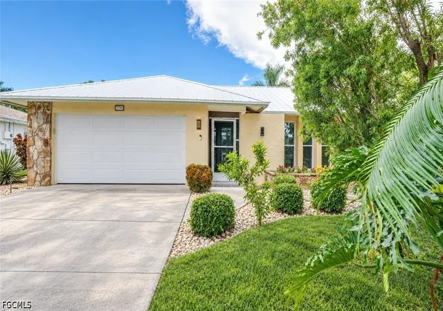 Photo 2 of Single family home for sale at 1709 Se 44th Street, Cape Coral, FL 33904 | MLS# 2026041358 | Listing updated on 2026-10-07