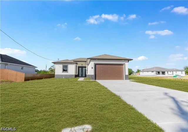 Photo 3 of Single family home for sale at 4700 Dora Ave S, Lehigh Acres, FL 33976 | MLS# 2026041385 | Listing updated on 2026-10-01