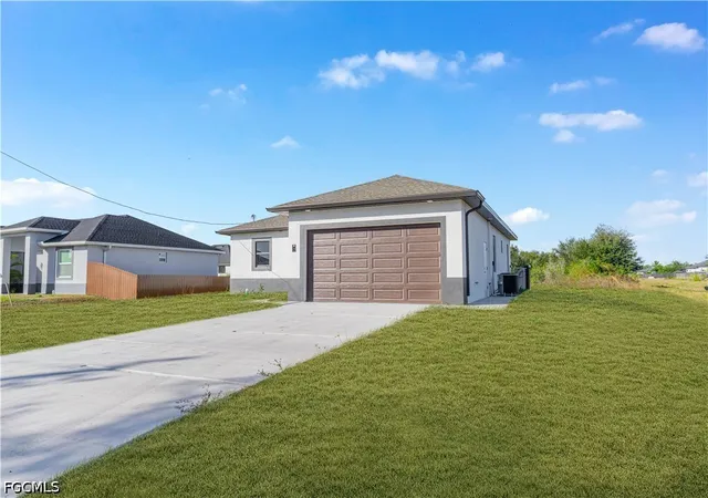 Photo 3 of Single family home for sale at 4700 Dora Ave S, Lehigh Acres, FL 33976 | MLS# 2026041385 | Listing updated on 2026-10-01
