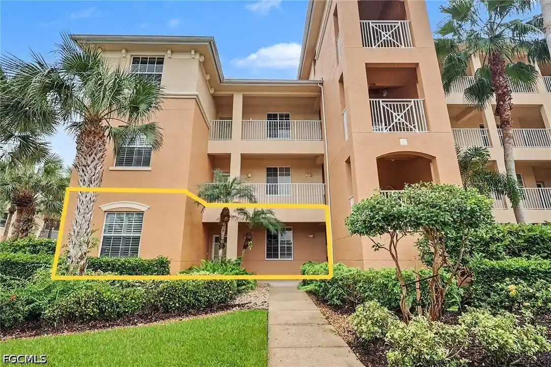 Listing Photo 1 - Condo for sale in 10530 Amiata Wy located at 10530 Amiata Wy, Fort Myers, FL 33913 - Unit #101