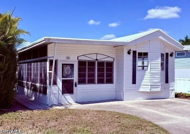 Photo 2 of Manufactured home for sale at 251 Bass Ln #251, Naples, FL 34145 | MLS# 226030843 | Listing updated on 2026-10-03