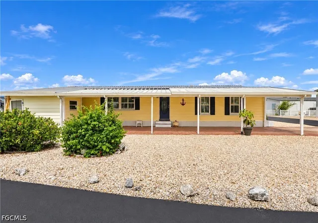 Photo 3 of Manufactured home for sale at 3055 Harpoon Ln, Saint James City, FL 33956 | MLS# 2026041400 | Listing updated on 2026-10-04