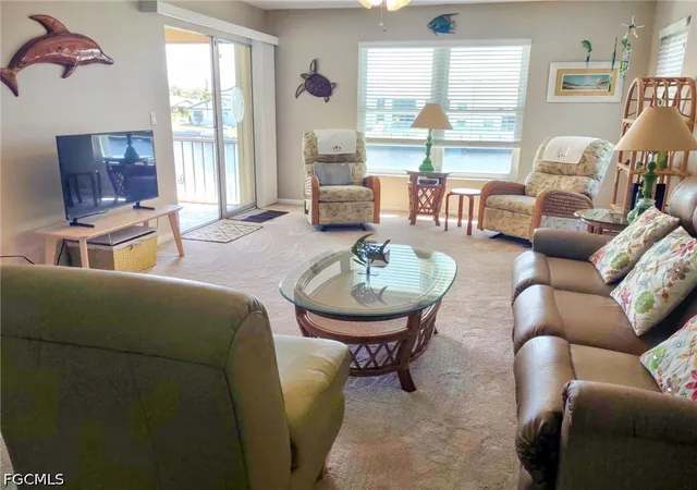 Listing Photo 4 - Condo for sale in building located at 4417 Country Clb Blvd, Cape Coral, FL 33904 - Unit #B8