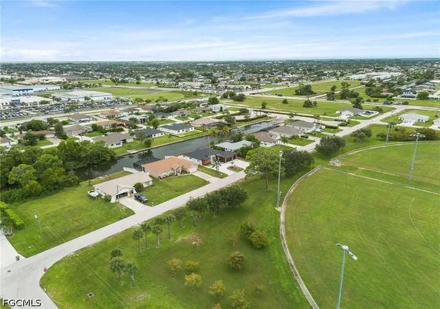 Photo 4 of Single family home for sale at 630 SW 15th Street, Cape Coral, FL 33991 | MLS# 2026041411 | Listing updated on 2026-10-03