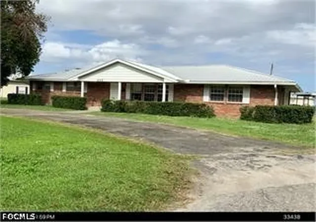 Single family home for sale at 602 Ponce De Leon Ave, Clewiston, FL 33440 | MLS# 2026041414