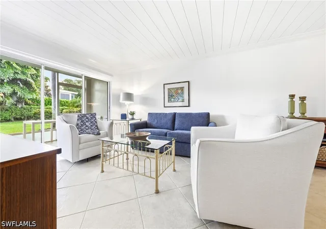 Listing Photo 4 - Condo for sale in building located at 3150 Binnacle Dr, Naples, FL 34103 - Unit #107
