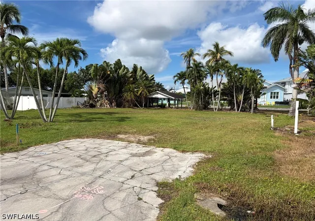 Land for sale at 1138 Christopher Ct, Naples, FL 34104 | MLS# 226035523