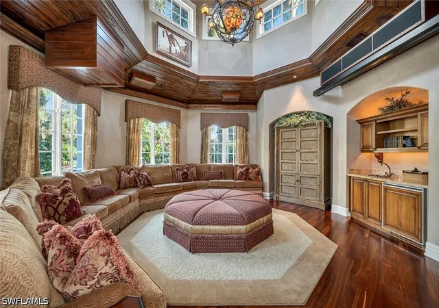 Photo 4 of Single family home for sale at 4453 Brynwood Dr, Naples, FL 34119 | MLS# 226035484 | Listing updated on 2026-10-06