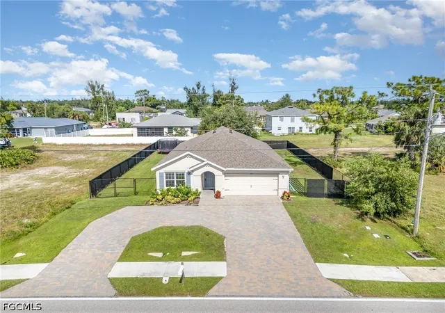 Photo 1 of Single family home for sale at 1413 Sw Trafalgar Pkwy, Cape Coral, FL 33991 | MLS# 2026041477 | Listing updated on 2026-10-01
