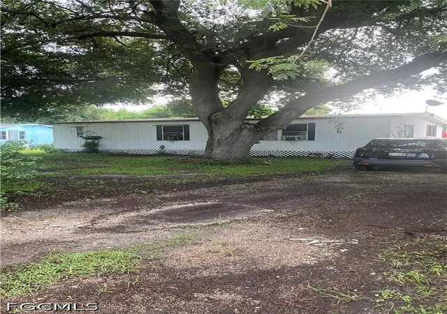 Photo 1 of Manufactured home for sale at 8065 Ebson Dr, North Fort Myers, FL 33917 | MLS# 2026041488 | Listing updated on 2026-10-05