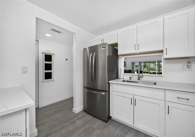 Listing Photo 4 - Condo for sale in building located at 6220 Augusta Dr, Fort Myers, FL 33907 - Unit #117
