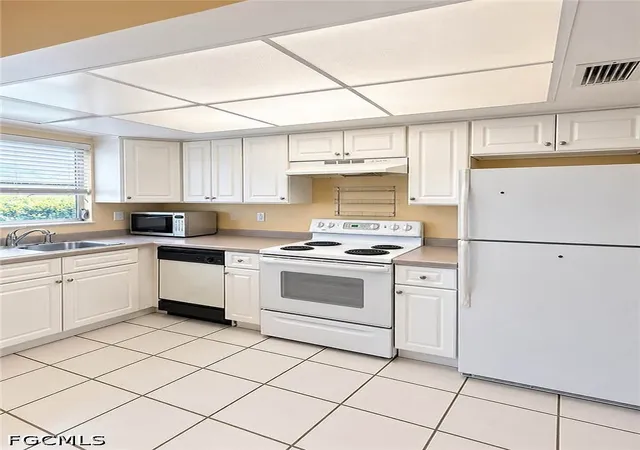 Photo 3 of Condo for sale at 5917 Littlestone Ct #112, North Fort Myers, FL 33903 | MLS# 2026041493 | Listing updated on 2026-10-08